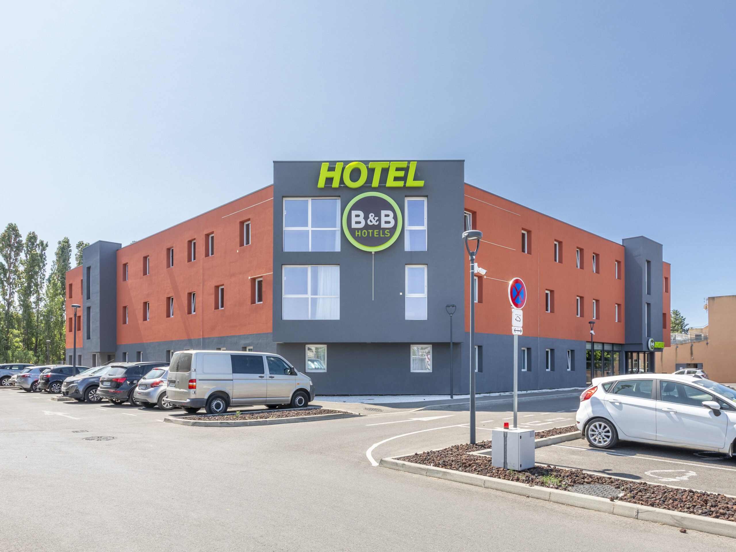 ensemble hotel