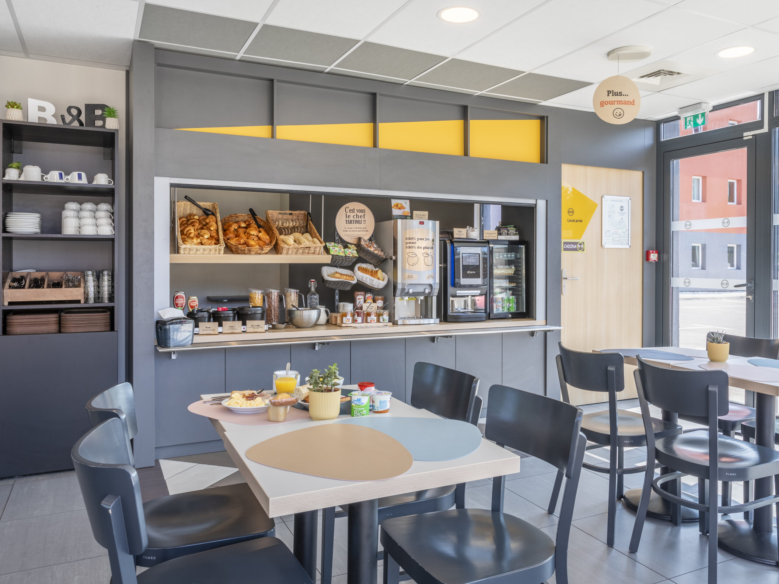 salle + buffet